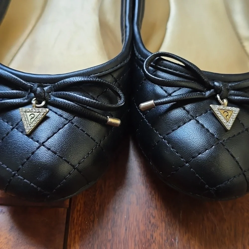 Guess flats - Picture 6 of 6